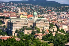 Finding new friends in Budapest is easy property at Buda side, property rentals Buda